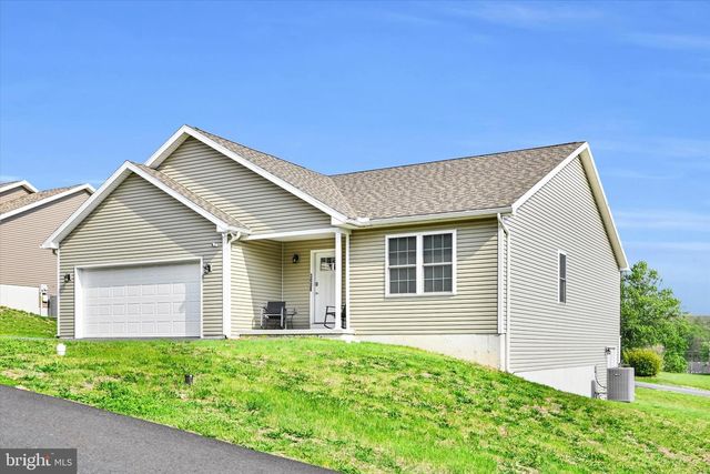 308 OAK HILL ST, Pottsville, PA 17901