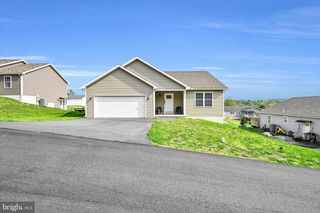 308 OAK HILL ST, Pottsville, PA 17901