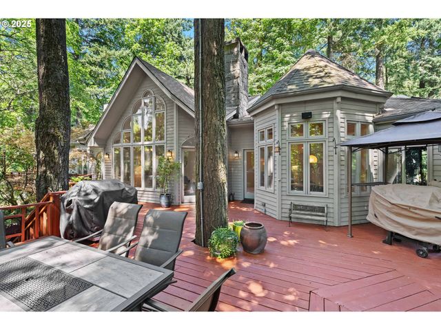 5112 Sw HEWETT Blvd, Portland, OR 97221