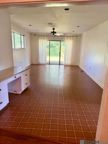 657 Sunset Blvd, Baton Rouge, LA 70808