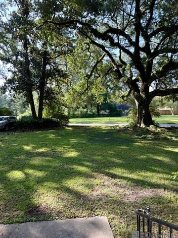 657 Sunset Blvd, Baton Rouge, LA 70808