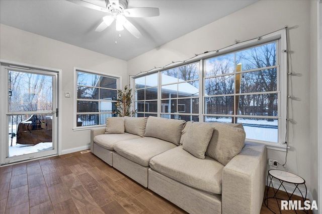 138 CAMELIN Drive, Washington, IL 61571