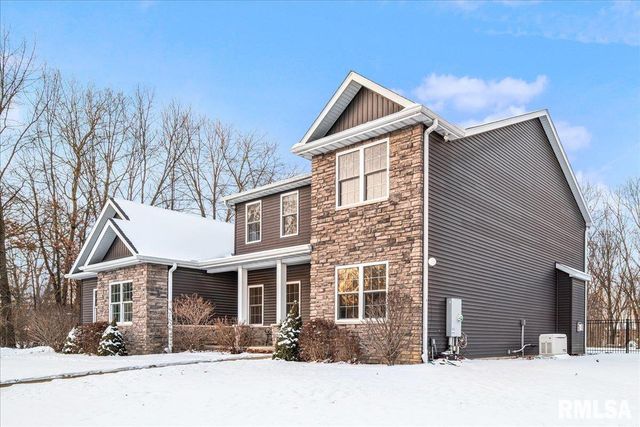 138 CAMELIN Drive, Washington, IL 61571