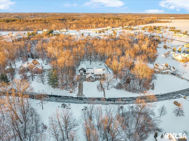 138 CAMELIN Drive, Washington, IL 61571