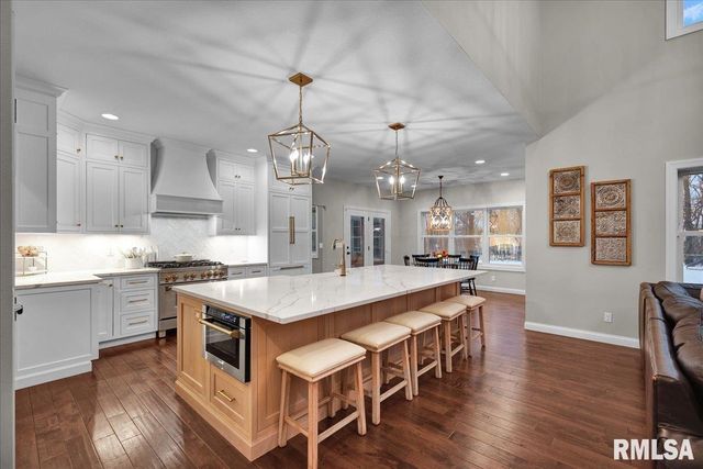 138 CAMELIN Drive, Washington, IL 61571