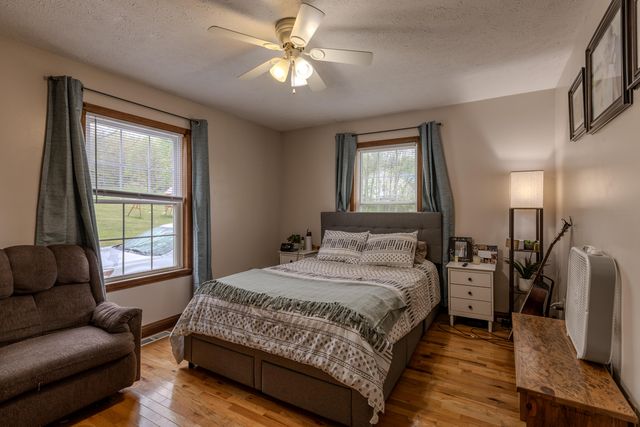 25 Dawn, Morehead, KY 40351