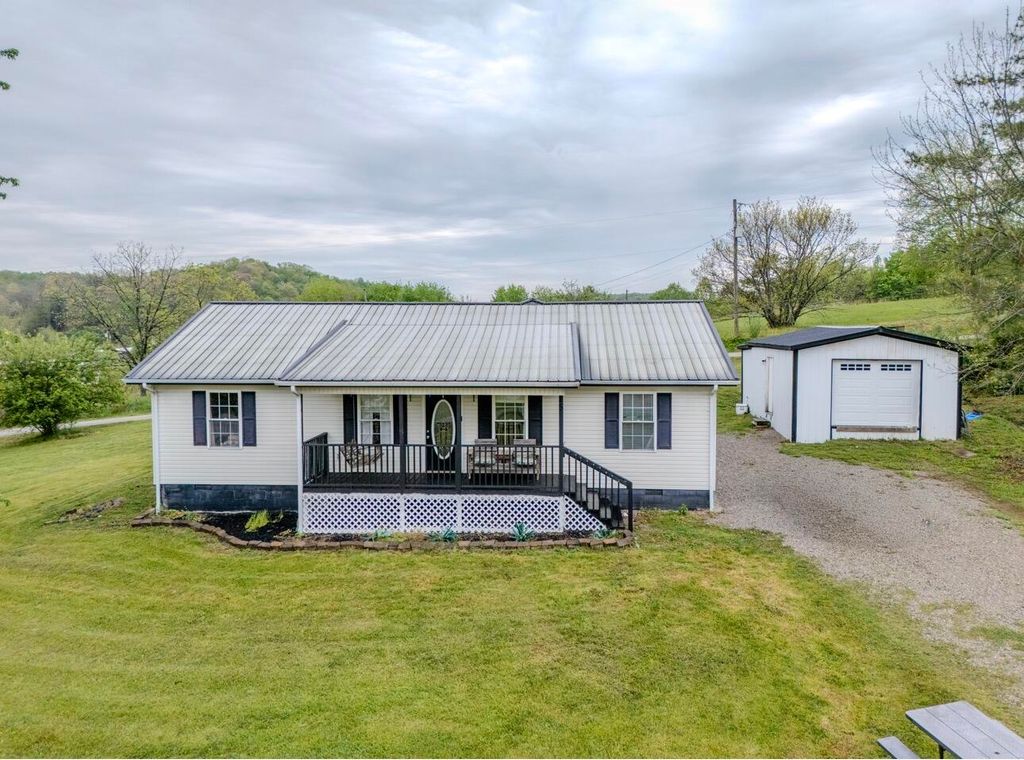 25 Dawn, Morehead, KY 40351