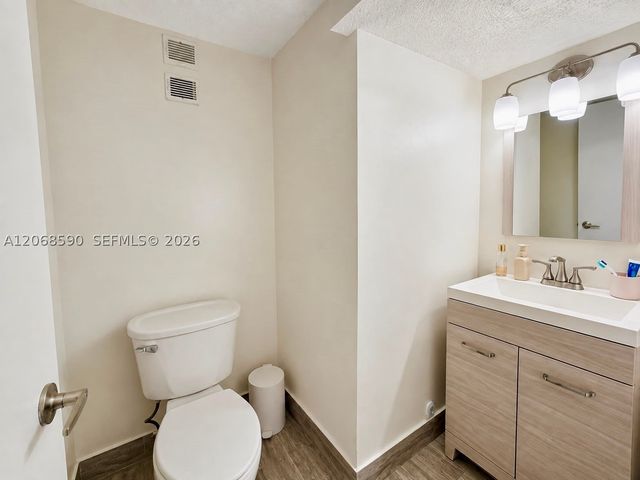 9645 SW 152nd Ave 113, Miami, FL 33196