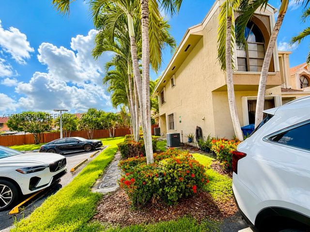 9645 SW 152nd Ave 113, Miami, FL 33196