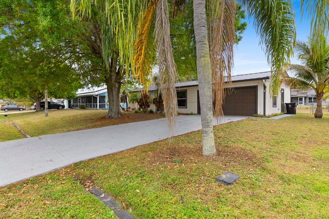 762 NE Lanfair Street, Port St. Lucie, Port St Lucie, FL 34983