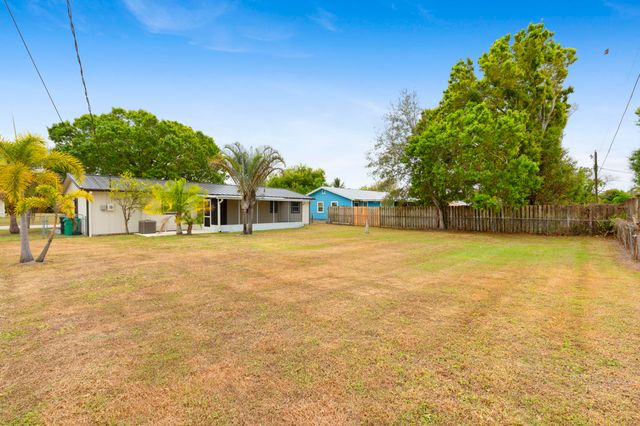762 NE Lanfair Street, Port St. Lucie, Port St Lucie, FL 34983