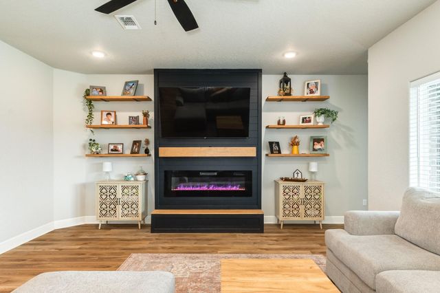 628 Greystone Lane, Angleton, TX 77515