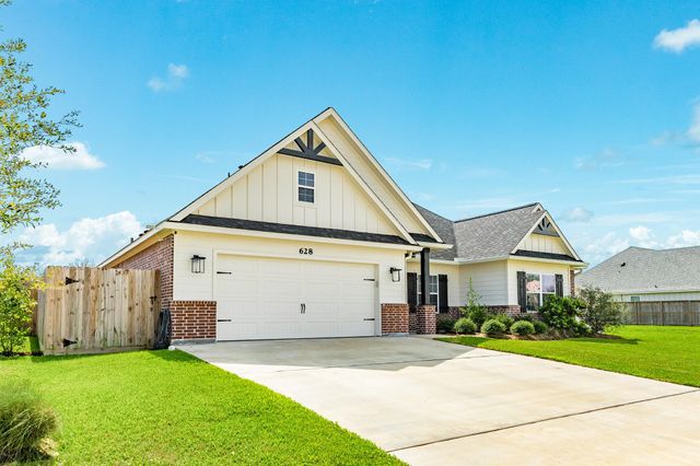 628 Greystone Lane, Angleton, TX 77515