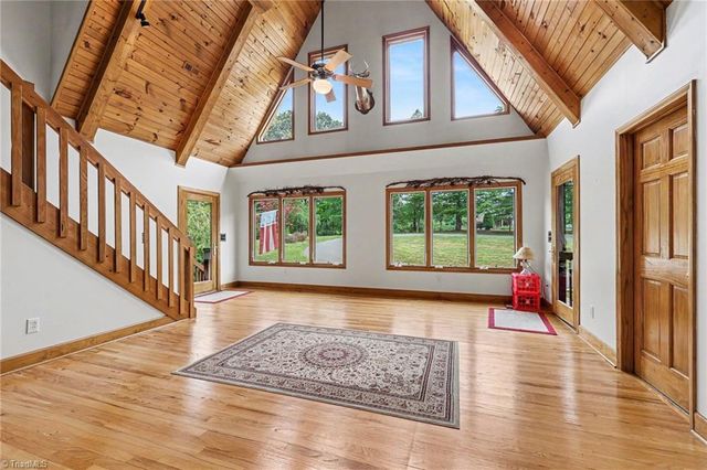 181 Mountaineer Lane, Pinnacle, NC 27043
