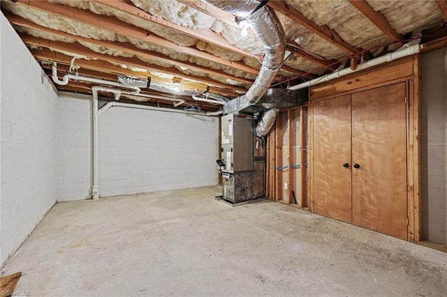 181 Mountaineer Lane, Pinnacle, NC 27043