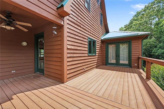 181 Mountaineer Lane, Pinnacle, NC 27043