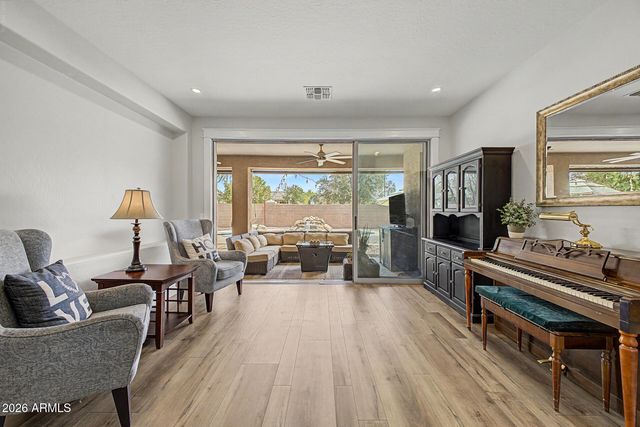 3911 E JAGUAR Avenue, Gilbert, AZ 85298