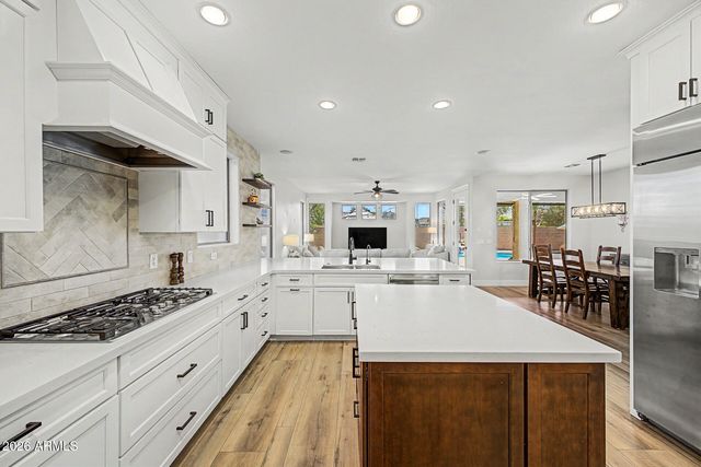 3911 E JAGUAR Avenue, Gilbert, AZ 85298