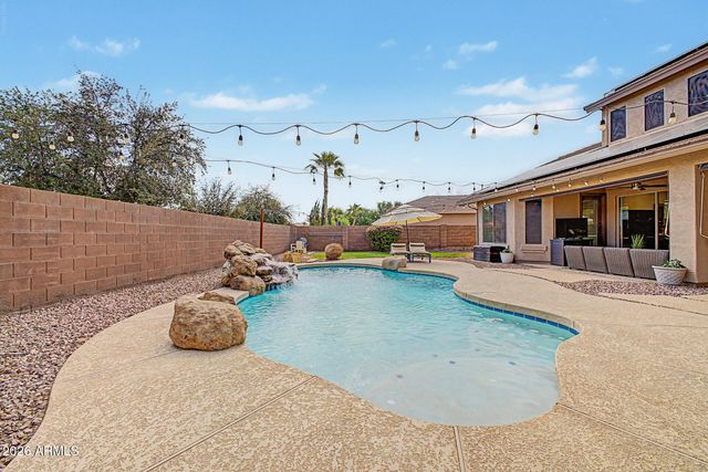 3911 E JAGUAR Avenue, Gilbert, AZ 85298
