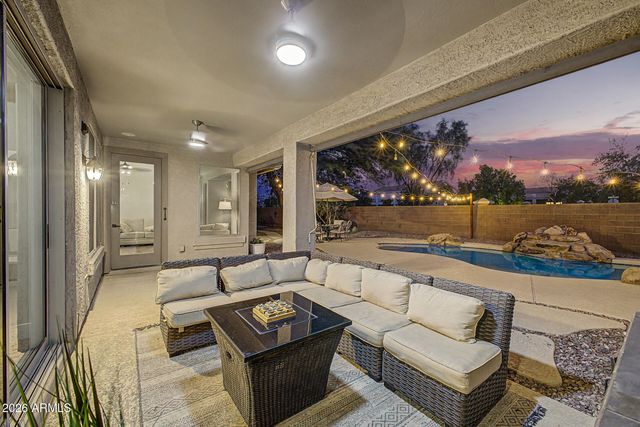 3911 E JAGUAR Avenue, Gilbert, AZ 85298