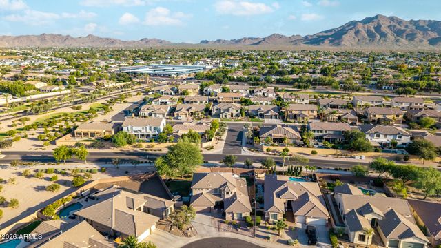3911 E JAGUAR Avenue, Gilbert, AZ 85298