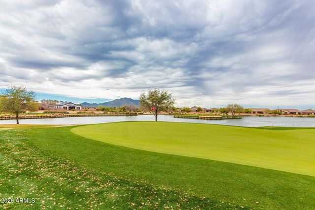 3911 E JAGUAR Avenue, Gilbert, AZ 85298