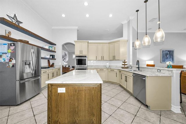 16207 RAMBLING ROAD, Odessa, FL 33556