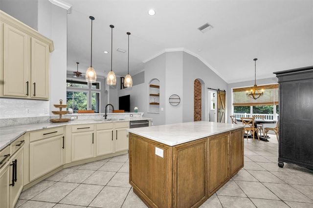 16207 RAMBLING ROAD, Odessa, FL 33556