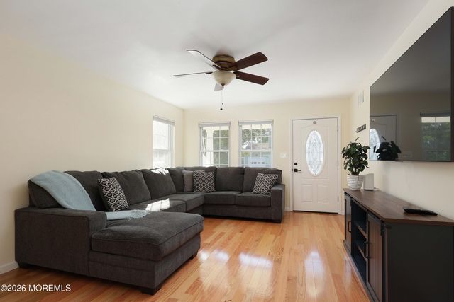 910 Cypress Avenue, Brick, NJ 08723
