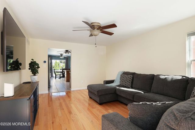 910 Cypress Avenue, Brick, NJ 08723