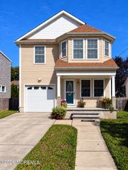 910 Cypress Avenue, Brick, NJ 08723