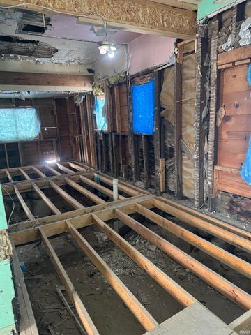 901 N Huntington Street, Syracuse, IN 46567