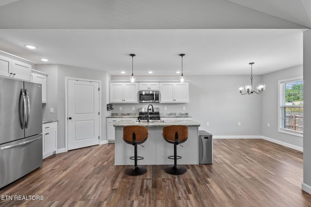 359 Dayton Ave, Crossville, TN 38555