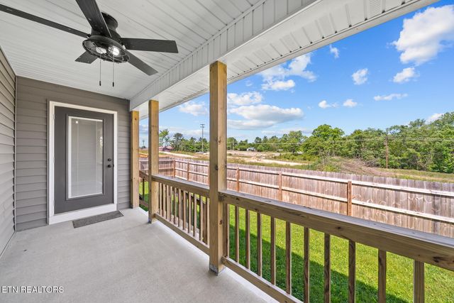 359 Dayton Ave, Crossville, TN 38555