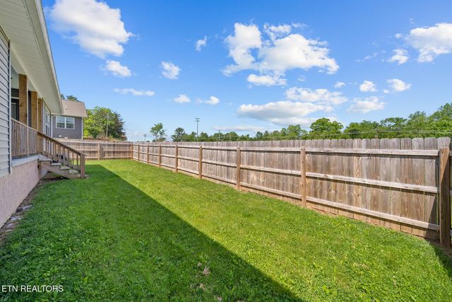 359 Dayton Ave, Crossville, TN 38555