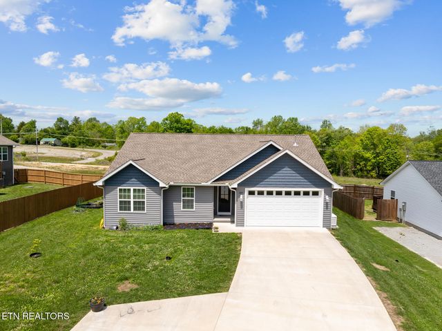 359 Dayton Ave, Crossville, TN 38555