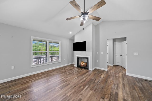 359 Dayton Ave, Crossville, TN 38555