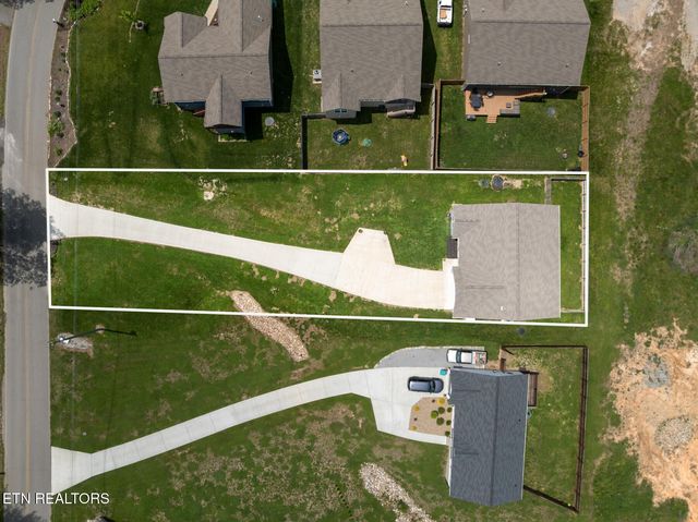 359 Dayton Ave, Crossville, TN 38555