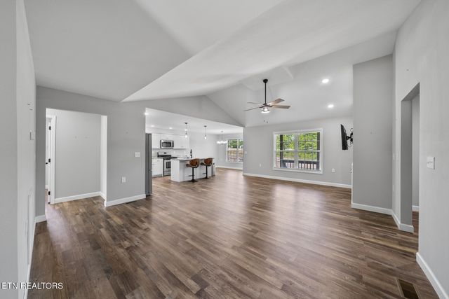 359 Dayton Ave, Crossville, TN 38555