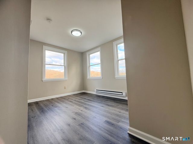 3-5-7 Maple Street 7, Seymour, CT 06483