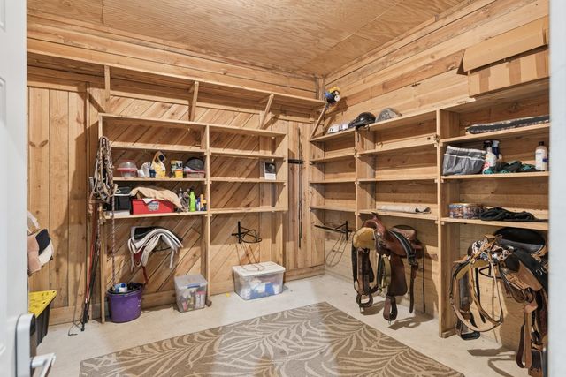 517 Collier Ln, Gallatin, TN 37066