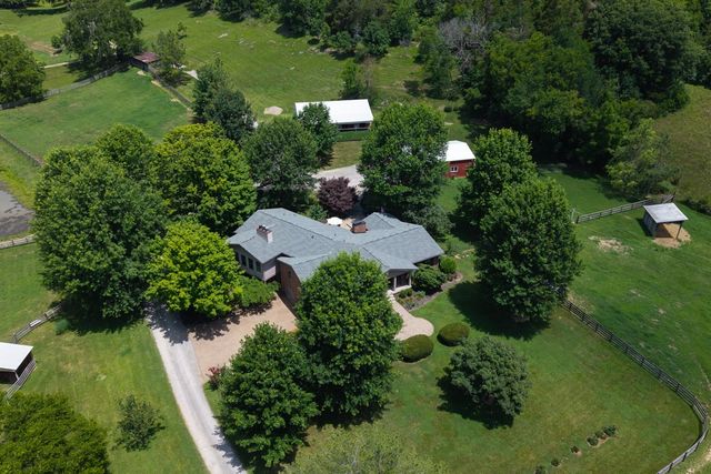517 Collier Ln, Gallatin, TN 37066