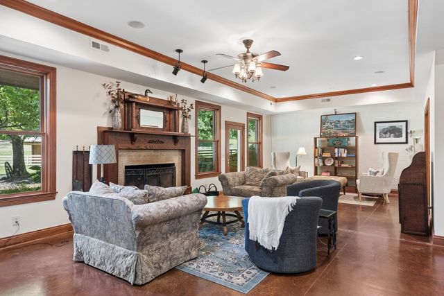 517 Collier Ln, Gallatin, TN 37066