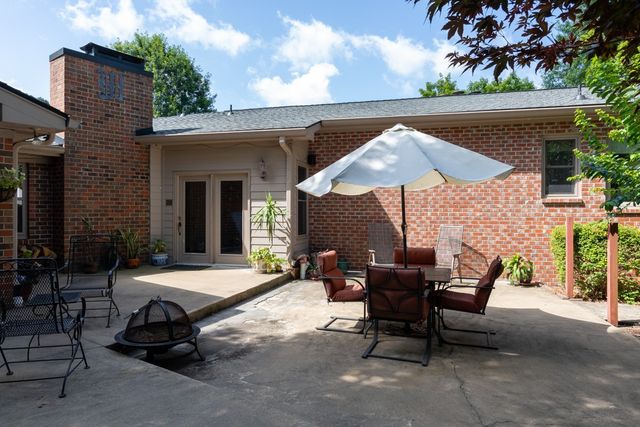 517 Collier Ln, Gallatin, TN 37066