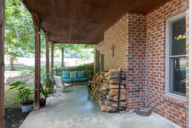 517 Collier Ln, Gallatin, TN 37066