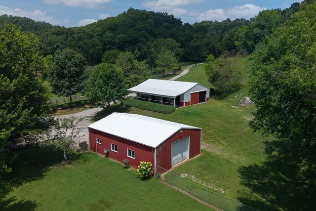 517 Collier Ln, Gallatin, TN 37066