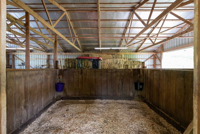 517 Collier Ln, Gallatin, TN 37066