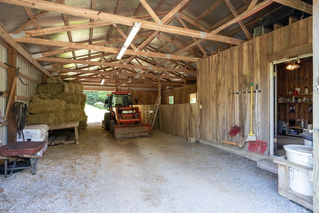 517 Collier Ln, Gallatin, TN 37066