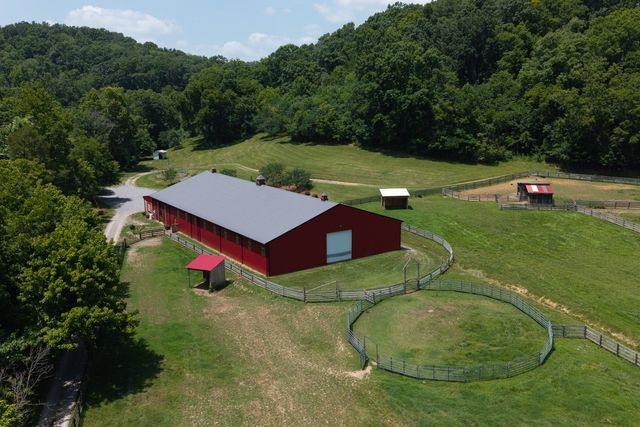 517 Collier Ln, Gallatin, TN 37066