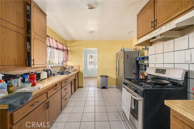 3100 Brighton, Los Angeles, CA 90018